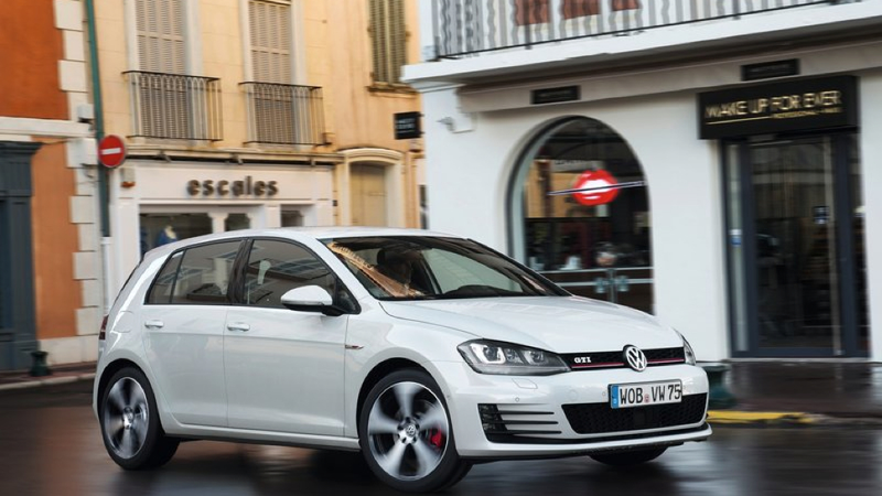 Illustration for article titled Is Volkswagen Launching A New Golf Minutes After Launching The Old Golf?